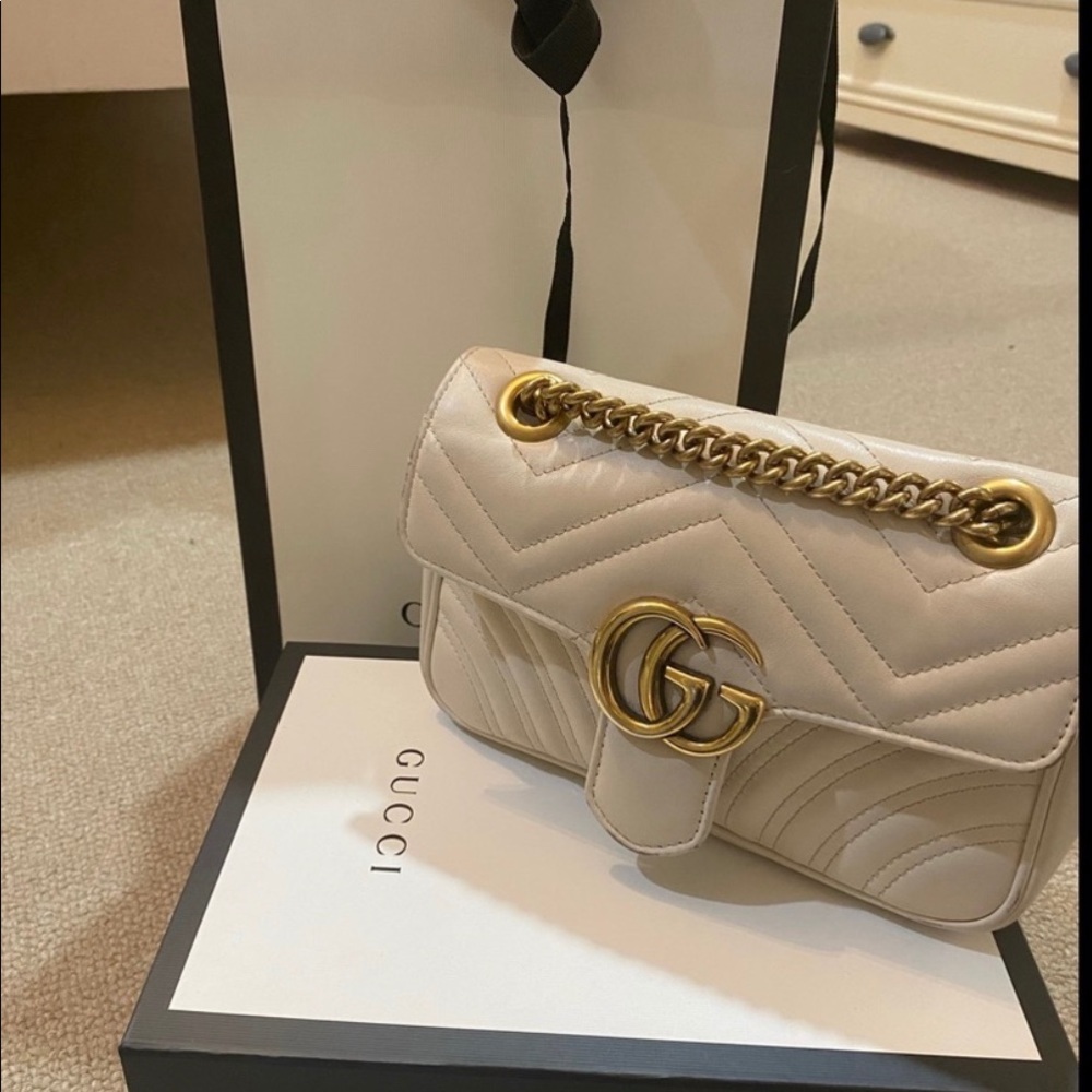 Gucci Cream GG Marmont Quilted Leather Crossbody Bag